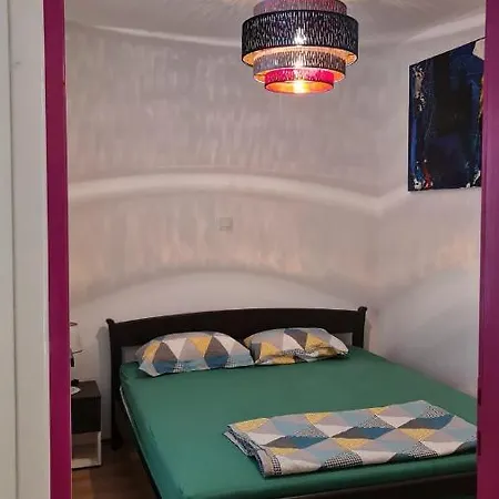 Arabeska Majeli Lägenhet
